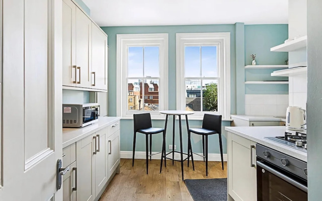 Serene 2BR - 3 Mins to Fulham Broadway