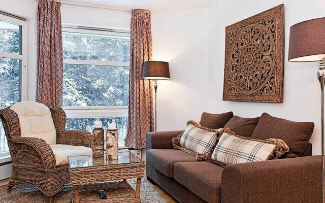6 Person Holiday Home in Ål