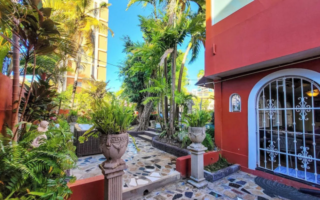 Luxurious San Juan Villa w/ Pool - Walk to Beach!