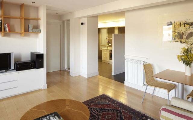 Araba Attic by FeelFree Rentals