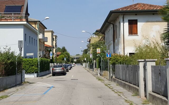 Venice Garden Apartments