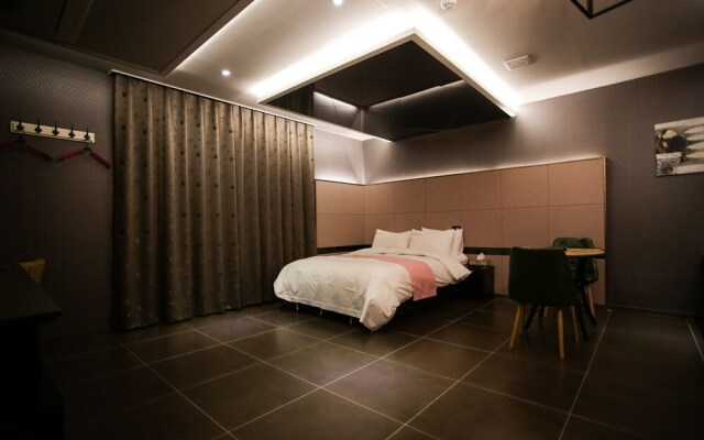 Yeoju Dubai Self Check-in Motel