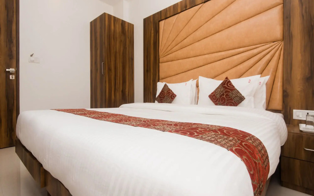 OYO 15519 Hotel Grand Residency