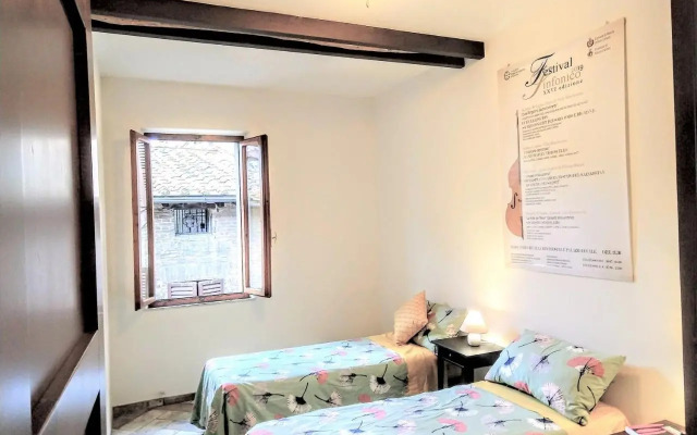 The AERIE - IL NIDO DELL AQUILA - central 8bd recentely renovated