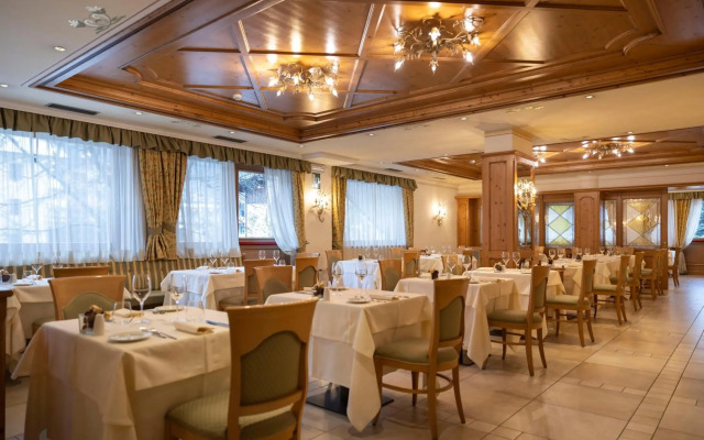 Beverly Alps Hotel & Spa