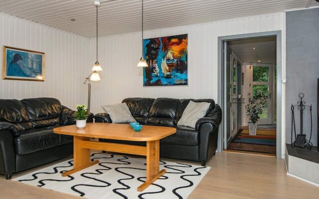 8 Person Holiday Home in Ebeltoft-by Traum