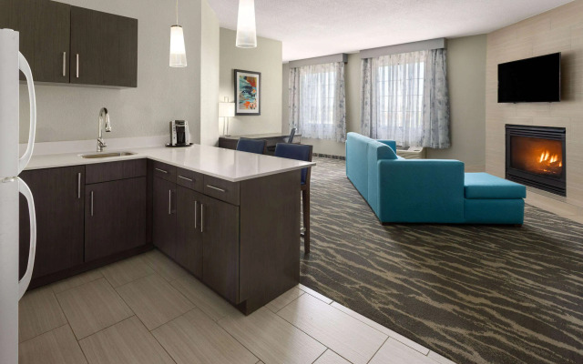 La Quinta Inn & Suites By Wyndham Kokomo