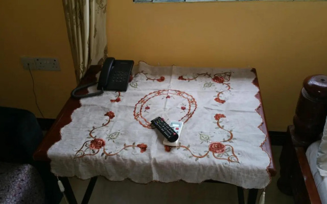 Mauya Executive Lodge