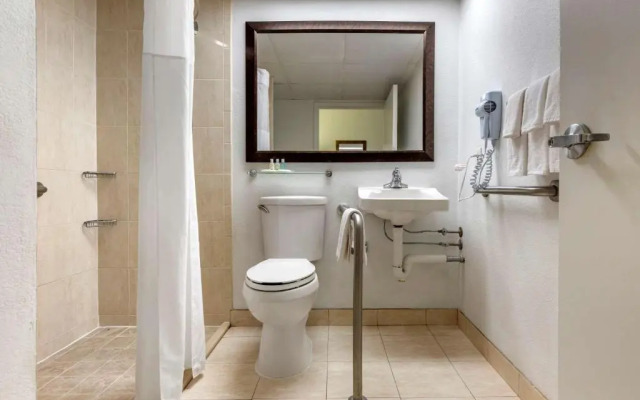 Quality Inn & Suites Vestal Binghamton