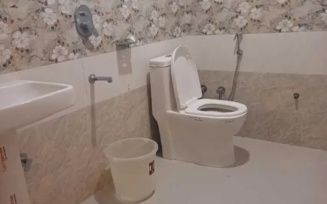 Universal Guest House