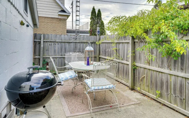 Ludington Vacation Rental - Walk to Lake Michigan!