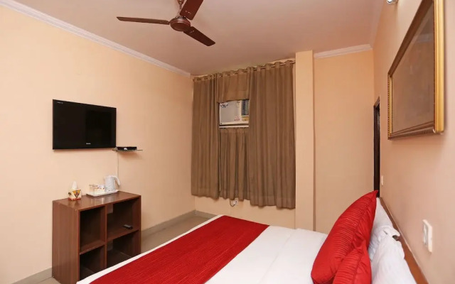 OYO 9301 Hotel RedBury