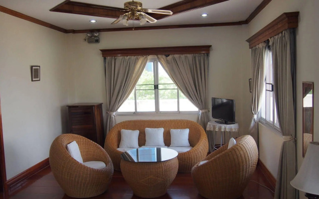Lalco AR Hotel