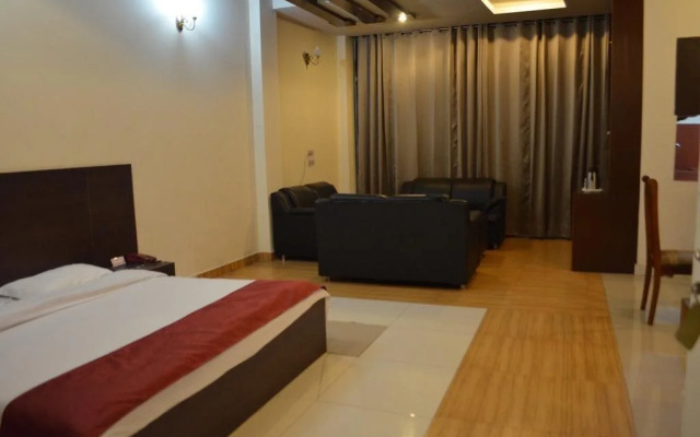 Hotel Sandhya Palace