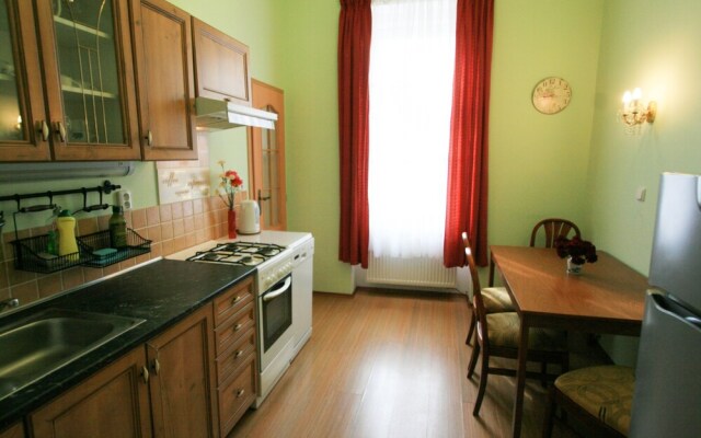 Apartment Zeyerova
