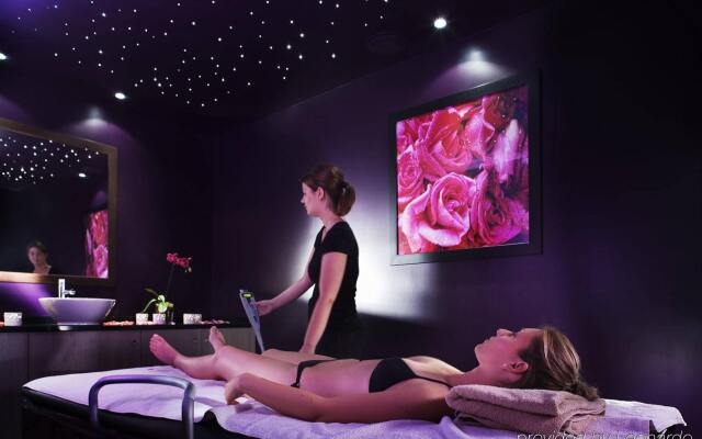 Château de Villiers-le-Mahieu, Les Maisons de Campagne