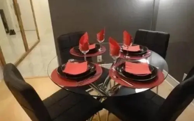 Royal Stays Furnished Apartments - North York