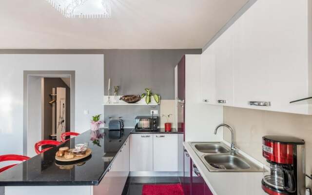 Enticing Villa in Ku?ine With Private Swimming Pool