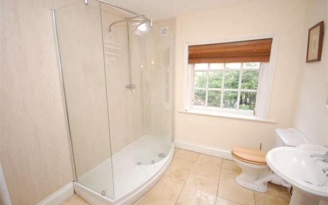 The Manor House Moreton