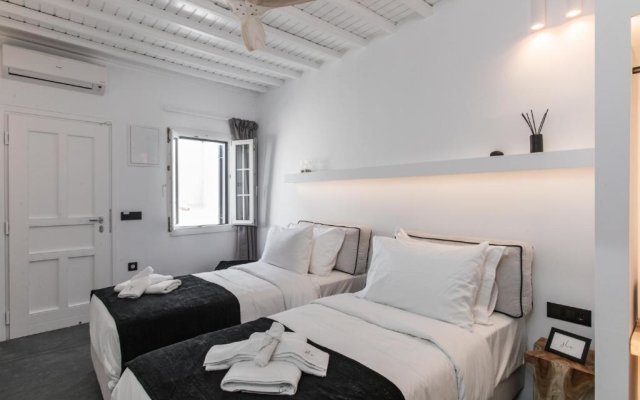 She Mykonos- Luxury Apartments
