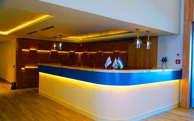 Ramada Encore By Wyndham Zomin