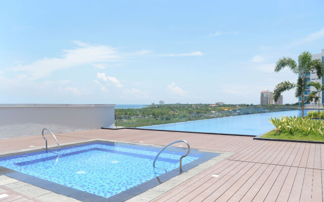 8 Newtown Blvd Apartments
