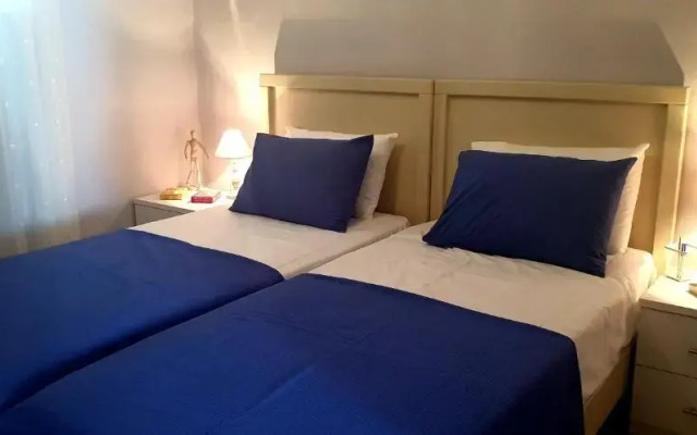 Paschali apartment with 2 bedrooms in Ammoudia