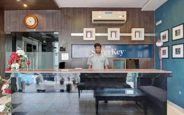 SilverKey Executive Stays 42924 The Bellefin