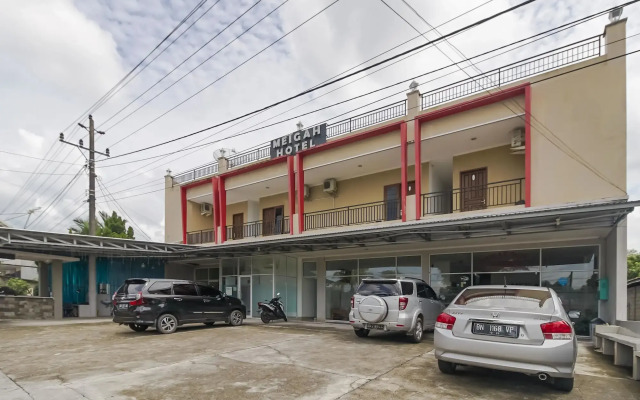 RedDoorz near Pantai Tanjung Pendam 2