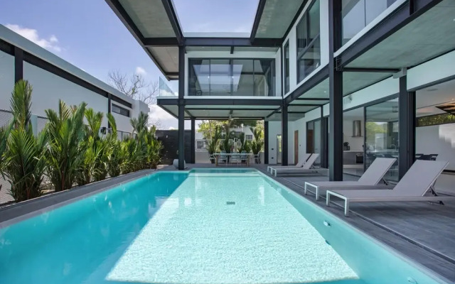 Elegant 4BR Pool Villa Sunset Garden 3