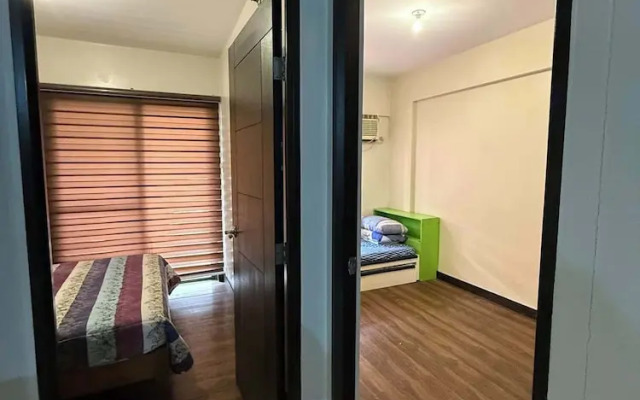 Alabang Condo by Lyre