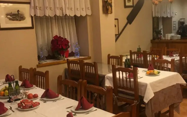 Hostal Escuils