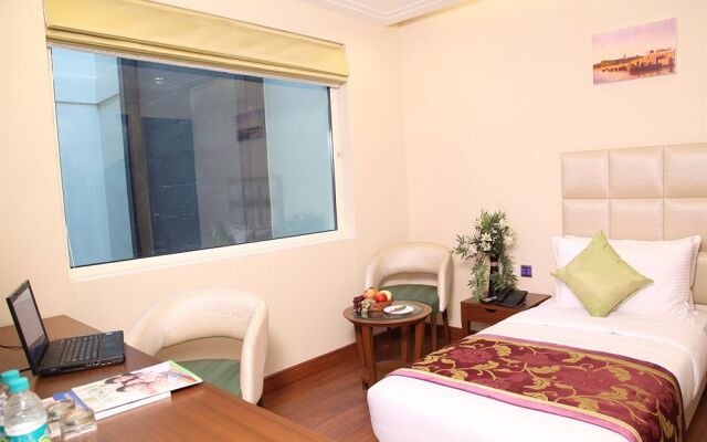 OYO Hotel: Capital O New Haven Hotel Near Lotus Temple