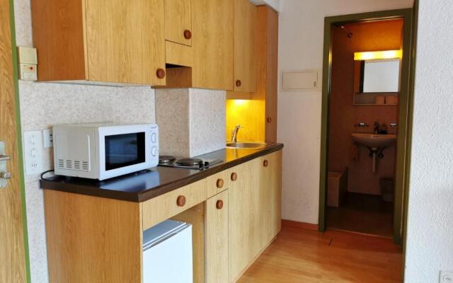 Downtown Apartment 9