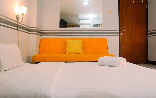 Strategic Studio Apartment at Casablanca East