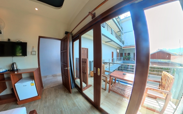 Faraway Suites - Hostel
