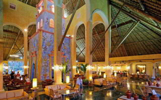 Grand Palladium Colonial Riviera Maya All Inclus