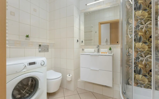 Spacious Apartment Vistula by Renters