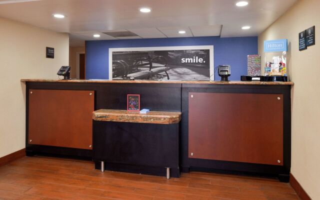 Hampton Inn Columbus-East