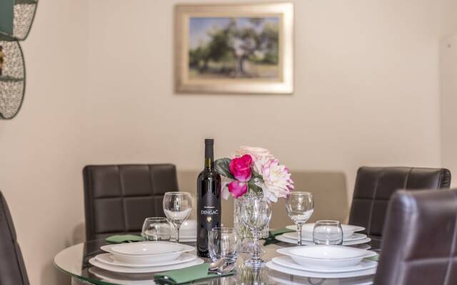 Apartments And Rooms Villa Erede
