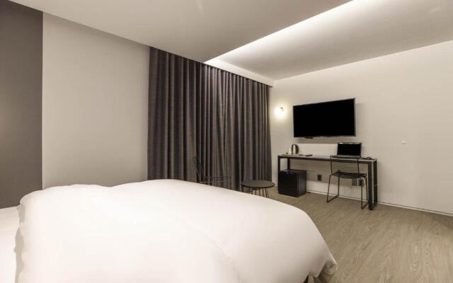 H hotel Gasan