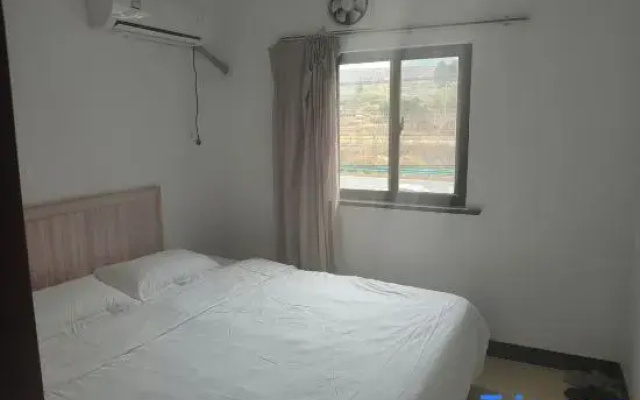 Hujin Renjia Hostel