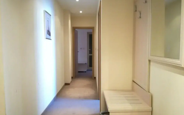 Apartment with Kitchen