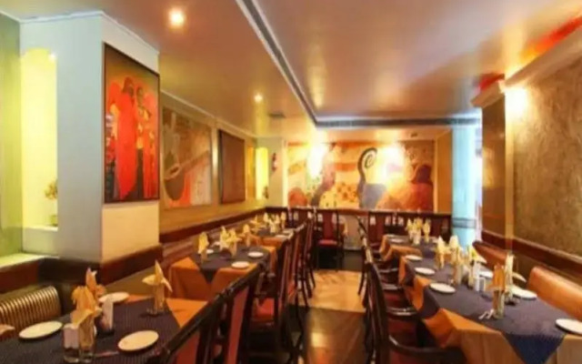 Hotel Savera Residency
