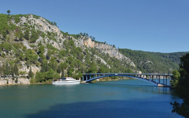 Stunning Home in Skradin-dubavice With Wifi and 4 Bedrooms