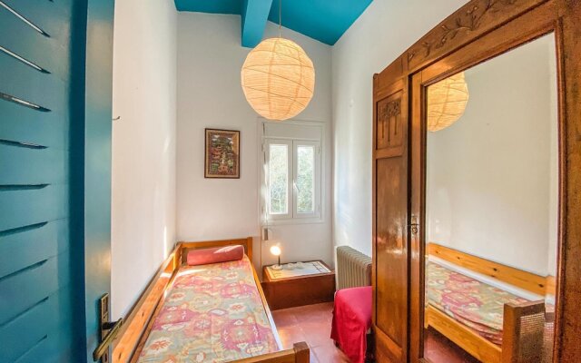Beautiful Home in Melissi With 3 Bedrooms and Wifi