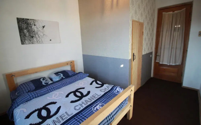 Sheni Hostel