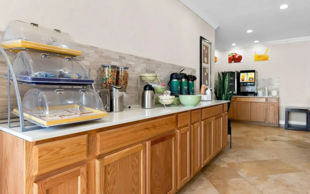 Quality Inn & Suites McAlester on Hwy 69