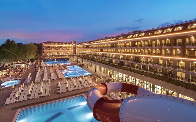 Курортный отель Aydinbey Queen's Palace & Spa - Ultra All Inclusive