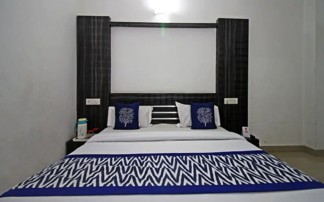 OYO 5093 Hotel Broadway